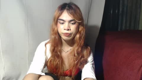 Snapshot of hoelyaurora chatting on 2, 5, 2026 Aurora3 online show from 2, 5, 2026