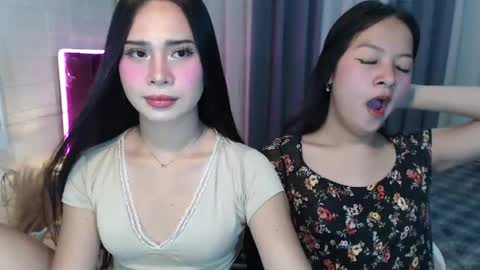 hoelymolly online show from 17, 4, 2026