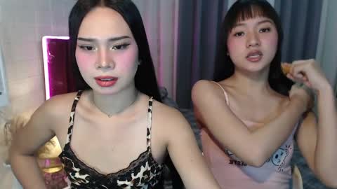 Snapshot of hoelymolly chatting on 18, 4, 2026 hoelymolly online show from 18, 4, 2026