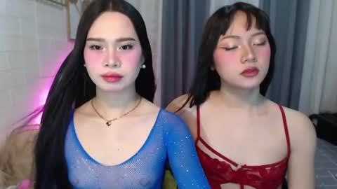 Snapshot of hoelymolly chatting on 25, 6, 2026 hoelymolly online show from 25, 6, 2026