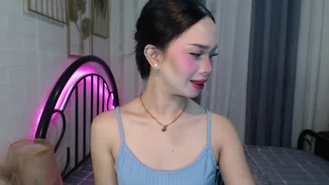 Snapshot of hoelymolly chatting on 30, 6, 2026 hoelymolly online show from 30, 6, 2026