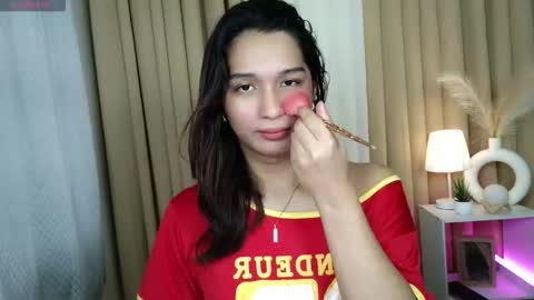 Snapshot of hoelymorri chatting on 8, 1, 2026 Hoelymorri online show from 8, 1, 2026