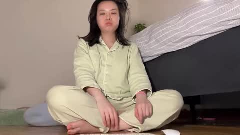 Snapshot of hola_sunflower chatting on 17, 3, 2026 amy online show from 17, 3, 2026
