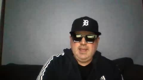Snapshot of holden_minutz chatting on 18, 3, 2026 holden_minutz online show from 18, 3, 2026