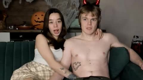 Snapshot of holdonbitch chatting on 3, 11, 2025 Misha and Stacy online show from 3, 11, 2025