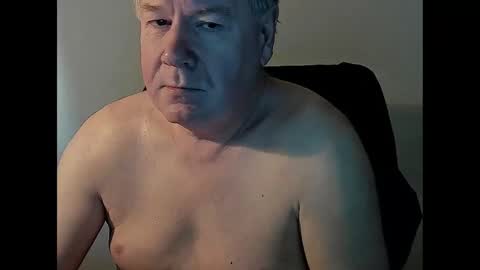 Snapshot of holgerhb53 chatting on 3, 3, 2025 Holger online show from 3, 3, 2025