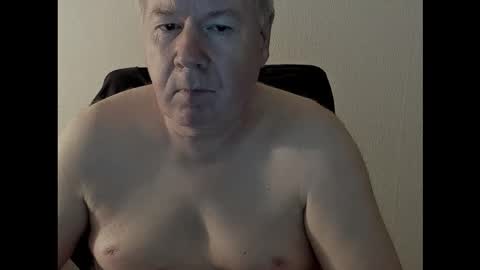 Snapshot of holgerhb53 chatting on 11, 9, 2025 Holger online show from 11, 9, 2025