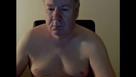 Snapshot of holgerhb53 chatting on 28, 9, 2025 Holger online show from 28, 9, 2025