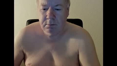 Snapshot of holgerhb53 chatting on 7, 10, 2025 Holger online show from 7, 10, 2025