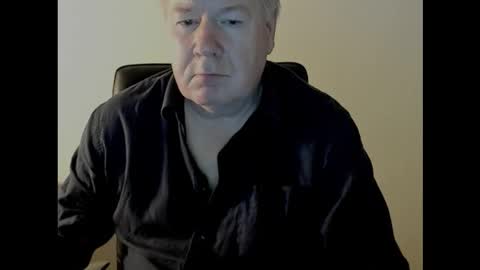 Snapshot of holgerhb53 chatting on 26, 10, 2025 Holger online show from 26, 10, 2025
