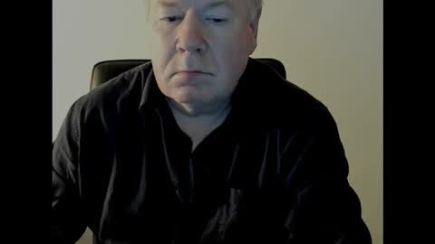 Snapshot of holgerhb53 chatting on 27, 10, 2025 Holger online show from 27, 10, 2025