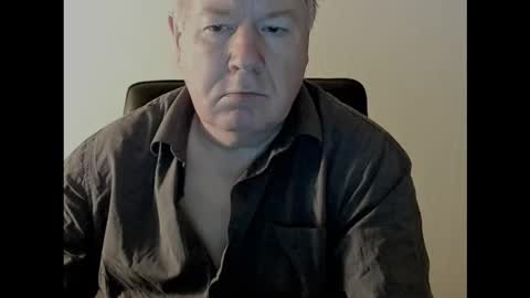 Snapshot of holgerhb53 chatting on 28, 10, 2025 Holger online show from 28, 10, 2025