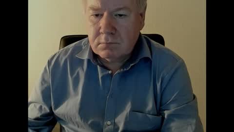 Snapshot of holgerhb53 chatting on 1, 11, 2025 Holger online show from 1, 11, 2025