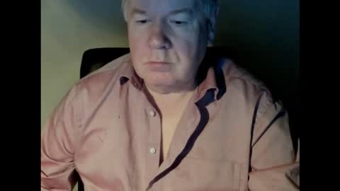 Snapshot of holgerhb53 chatting on 8, 11, 2025 Holger online show from 8, 11, 2025