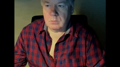 Snapshot of holgerhb53 chatting on 11, 11, 2025 Holger online show from 11, 11, 2025