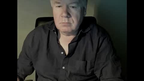 Snapshot of holgerhb53 chatting on 19, 11, 2025 Holger online show from 19, 11, 2025