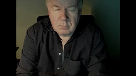 Snapshot of holgerhb53 chatting on 20, 11, 2025 Holger online show from 20, 11, 2025