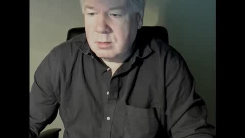 Snapshot of holgerhb53 chatting on 24, 11, 2025 Holger online show from 24, 11, 2025