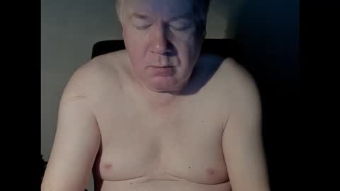 Snapshot of holgerhb53 chatting on 2, 12, 2025 Holger online show from 2, 12, 2025