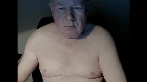 Snapshot of holgerhb53 chatting on 14, 12, 2025 Holger online show from 14, 12, 2025