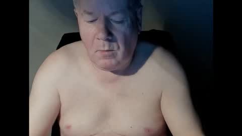 Snapshot of holgerhb53 chatting on 16, 12, 2025 Holger online show from 16, 12, 2025