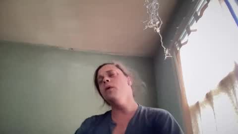 Hollys Drive threw Side Of CB. online show from 6, 11, 2025