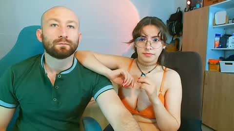 Snapshot of holly_and_honey_69 chatting on 22, 5, 2026 Holly and Honey online show from 22, 5, 2026