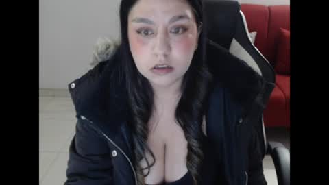 Itzel online show from 11, 7, 2026