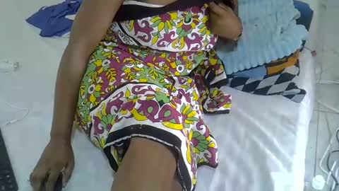 Snapshot of holly_molly11 chatting on 11, 9, 2025 holly molly11 online show from 11, 9, 2025