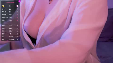 Snapshot of holly_molly_69 chatting on 11, 1, 2026 Molly online show from 11, 1, 2026