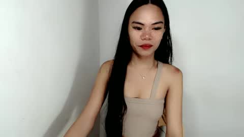 Snapshot of hollyhalo chatting on 18, 10, 2025 hollyhalo online show from 18, 10, 2025