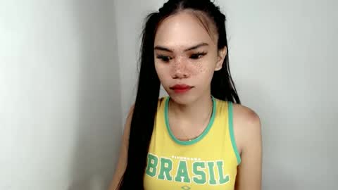 Snapshot of hollyhalo chatting on 26, 10, 2025 hollyhalo online show from 26, 10, 2025