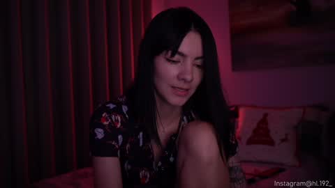 Holly Linder online show from 12, 12, 2024