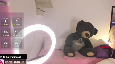 Snapshot of hollyprincess_2 chatting on 21, 12, 2025 holly princess mermaid online show from 21, 12, 2025