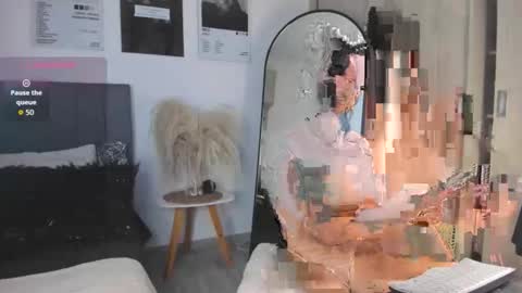 Snapshot of hollyprincess_2 chatting on 23, 2, 2026 holly princess mermaid online show from 23, 2, 2026