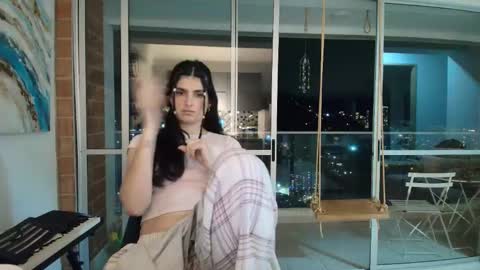 hollyshit_ online show from 3, 12, 2025