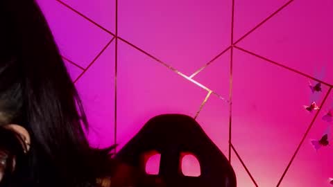 Snapshot of hollyxx_ chatting on 20, 3, 2026 holly online show from 20, 3, 2026