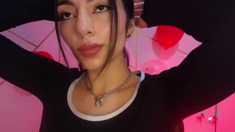 Snapshot of hollyxx_ chatting on 26, 3, 2026 holly online show from 26, 3, 2026