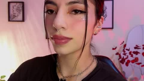 Snapshot of hollyxx_ chatting on 16, 4, 2026 holly online show from 16, 4, 2026