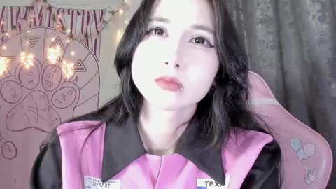 Ho Lee Sheet online show from 24, 9, 2025