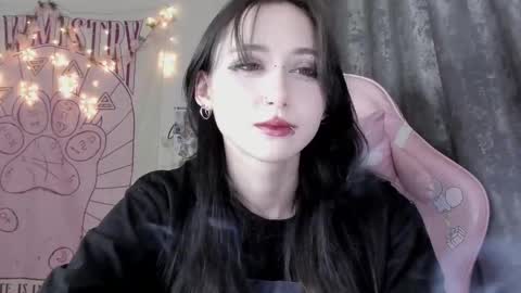 Ho Lee Sheet online show from 21, 10, 2025