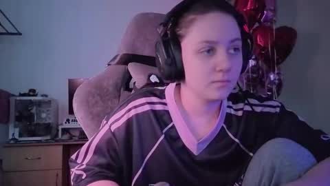 Snapshot of holy_kveta chatting on 27, 2, 2026 Kviki online show from 27, 2, 2026