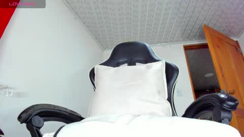 Snapshot of holy_sailt chatting on 13, 4, 2026 Holly online show from 13, 4, 2026