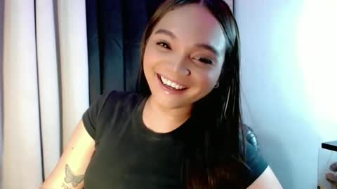 Snapshot of holy_shine chatting on 7, 3, 2026 Bella online show from 7, 3, 2026