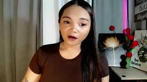 Snapshot of holy_shine chatting on 3, 5, 2026 Bella online show from 3, 5, 2026