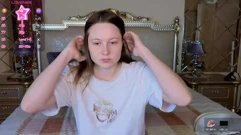 holybabydoll online show from 3, 12, 2025