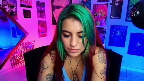 Snapshot of holyeva chatting on 28, 1, 2025 online show from 28, 1, 2025