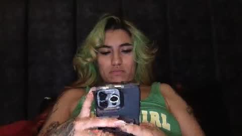 Snapshot of holyeva chatting on 20, 2, 2025 online show from 20, 2, 2025