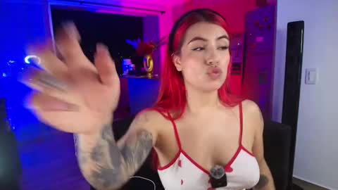 Snapshot of holyeva chatting on 24, 10, 2025 online show from 24, 10, 2025