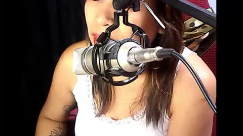 Snapshot of holygurl77 chatting on 22, 10, 2025 cristy online show from 22, 10, 2025